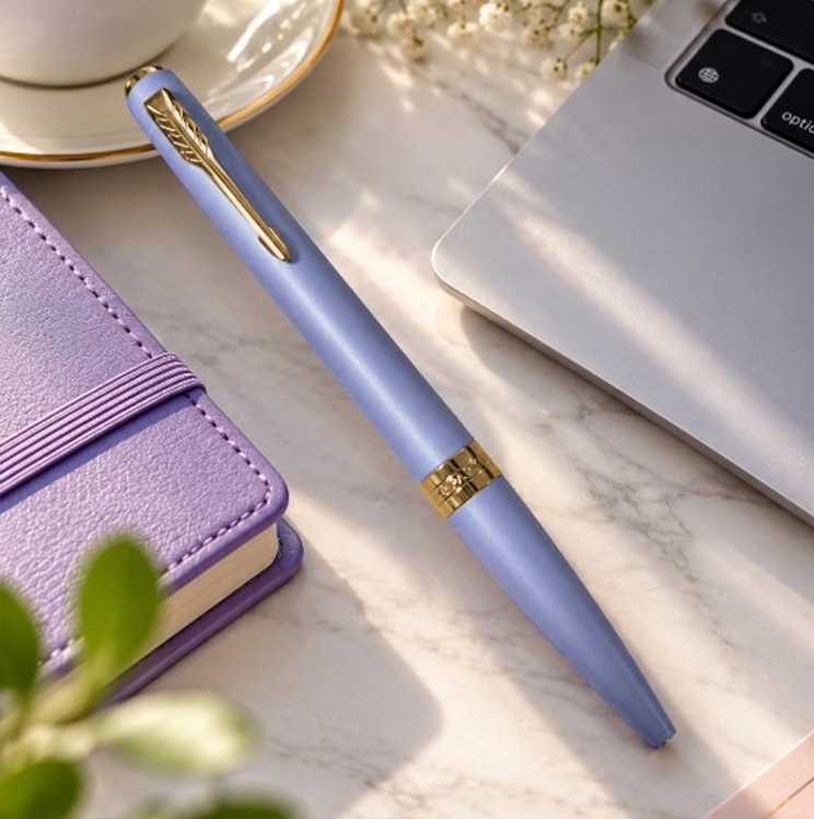 Химикалка Parker Meridian Purple в люляков цвят с розово злато